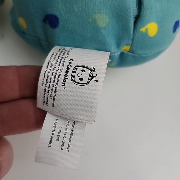 Cocomelon Bedtime Plush Doll: JJ - Musical Singing Interactive - Red Teddy Bear - Picture 5 of 5